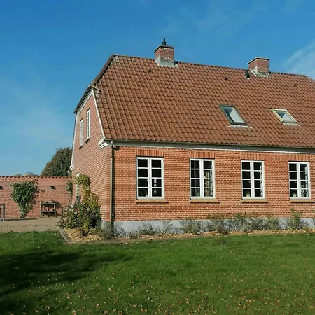 펜션 Nature Gem Near Haderslev With 160-year-old Beech