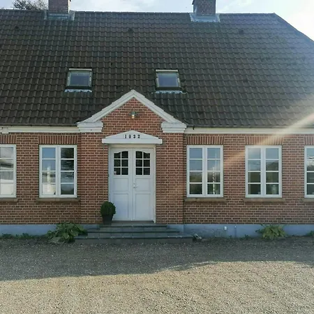 펜션 Nature Gem Near Haderslev With 160-year-old Beech *